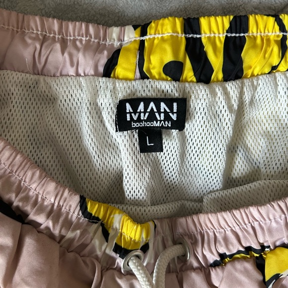Boohooman • Smiley Face Patterned Swim Trunks - Picture 2 of 5
